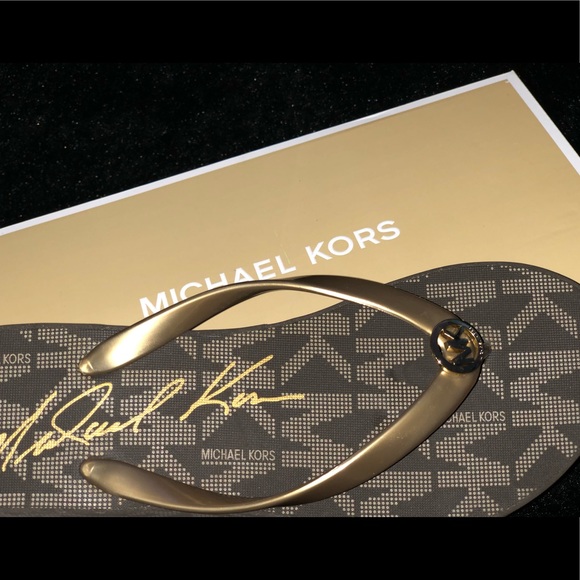 Michael Kors Slippers - Picture 2 of 3